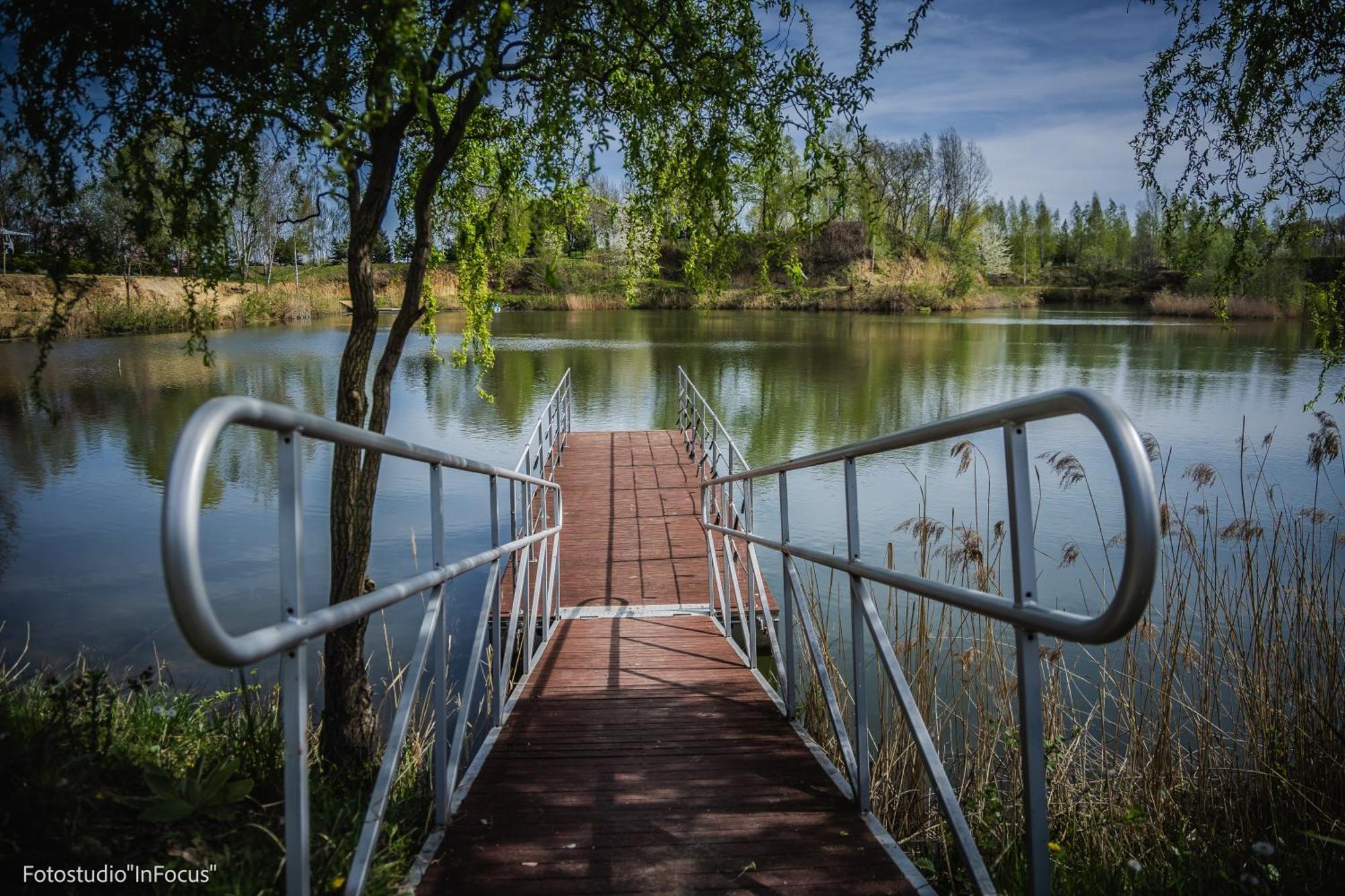 Forteca, Pokoje Goscinne Nad Stawem Dzierżoniów Exterior foto